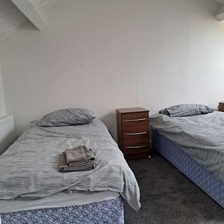 1 Bed Apart Dowlais المظهر الخارجي الصورة