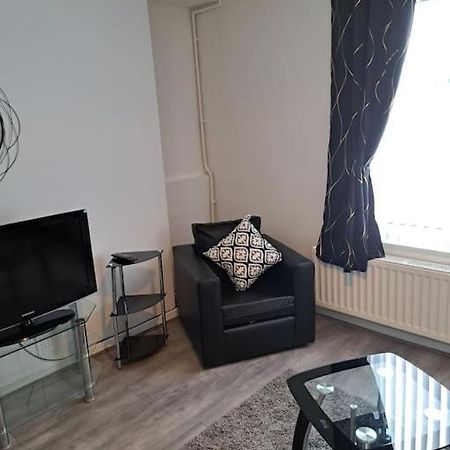 1 Bed Apart Dowlais المظهر الخارجي الصورة