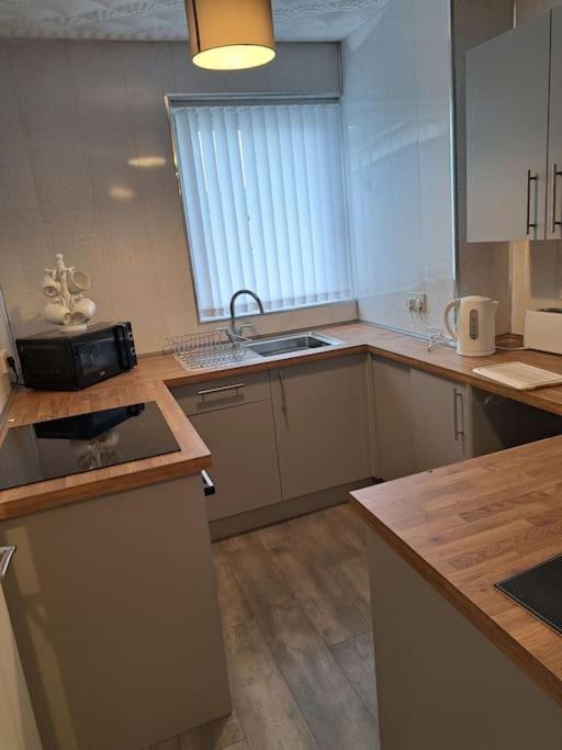 1 Bed Apart Dowlais المظهر الخارجي الصورة