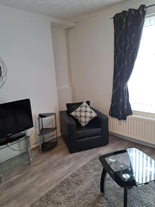 1 Bed Apart Dowlais المظهر الخارجي الصورة